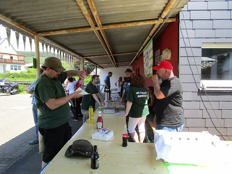 2018.05.26 Probefahrt, Bier, Grill, Freunde, Whisky und... Pflasterarbeiten (168).JPG